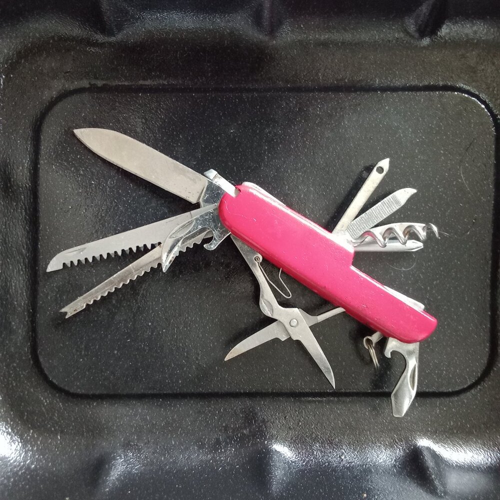 Pocket Multitool - Picture 2 of 5